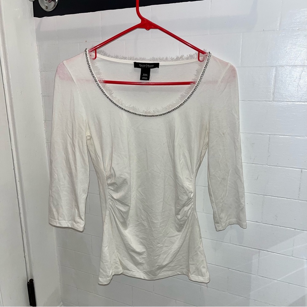 White House Black Market XXS White Beaded and Fuzzy Half Length Sleeve Top